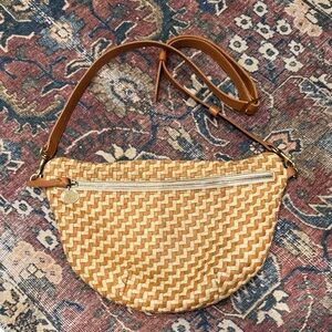 Clare V. Grande Fanny Woven Zig Zag in Cream/Natural